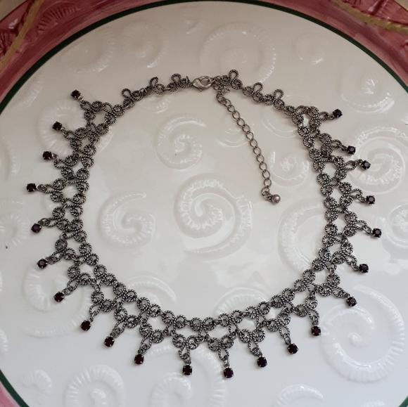 Vintage silver tone choker, short length necklace - Picture 2 of 10